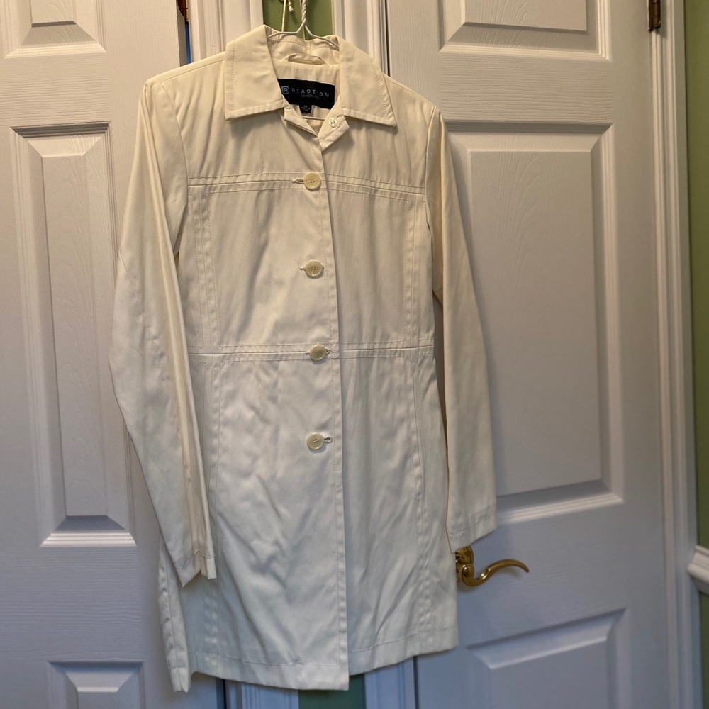 Kenneth Cole off-white spring jacket